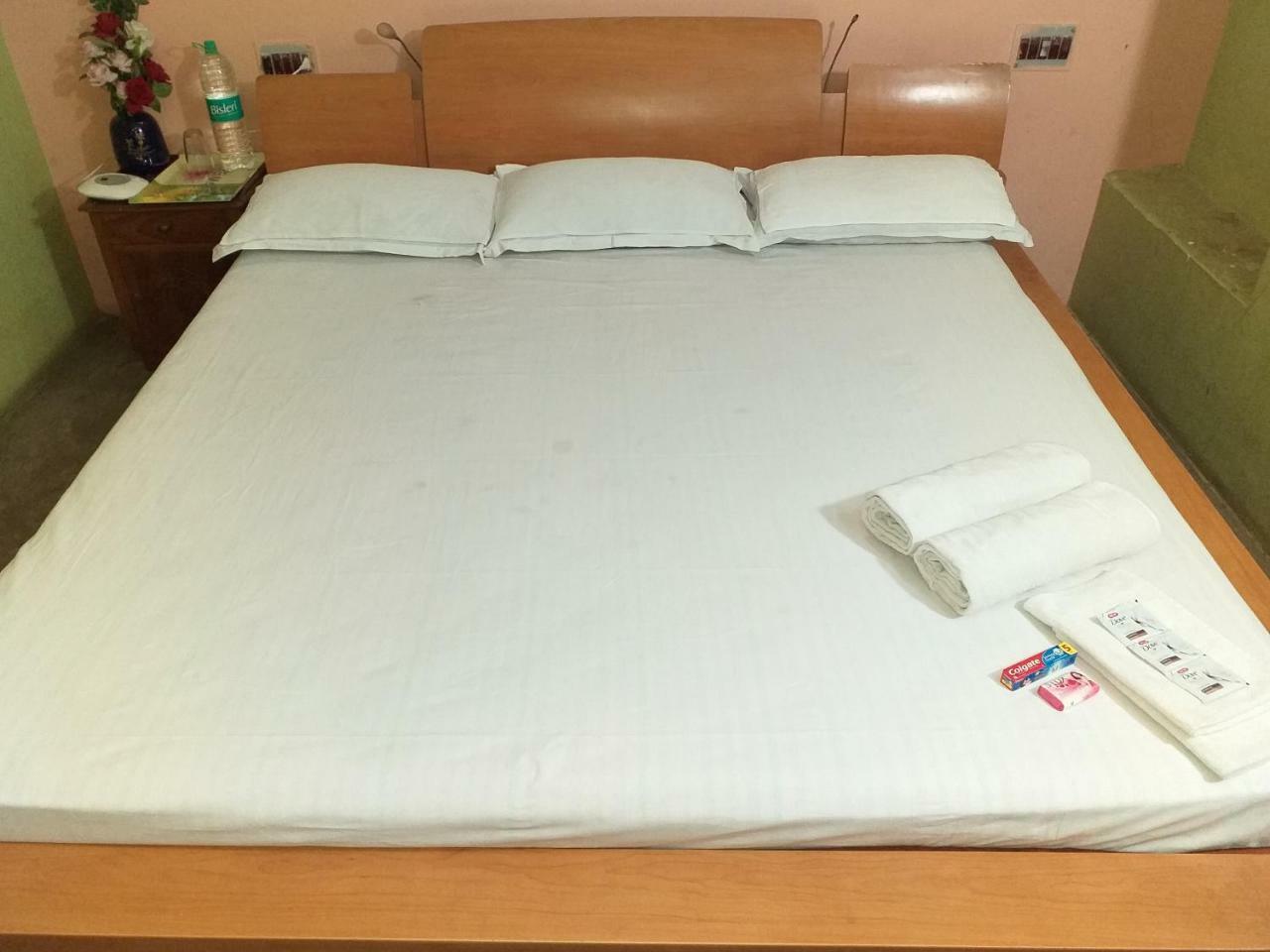 Royal Paying Guest Hotel Kolkata Luaran gambar