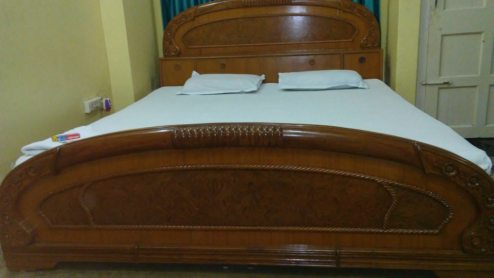 Royal Paying Guest Hotel Kolkata Luaran gambar