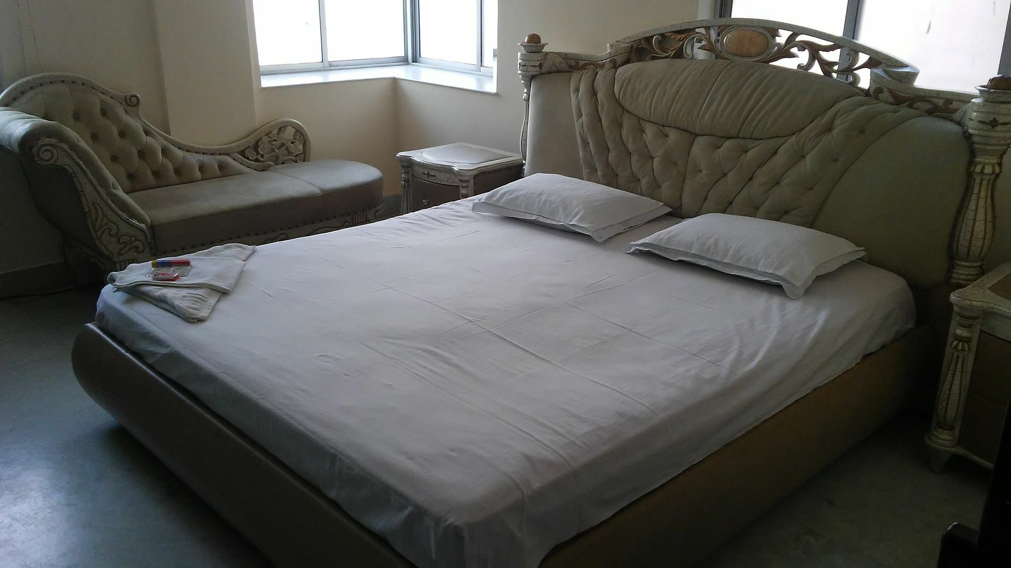 Royal Paying Guest Hotel Kolkata Luaran gambar